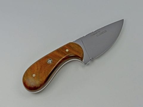 palm skinning knife