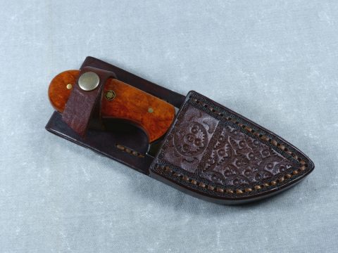 W45-Burled-Elm-Palm-Skinner-inside-handmade-leather-sheath.